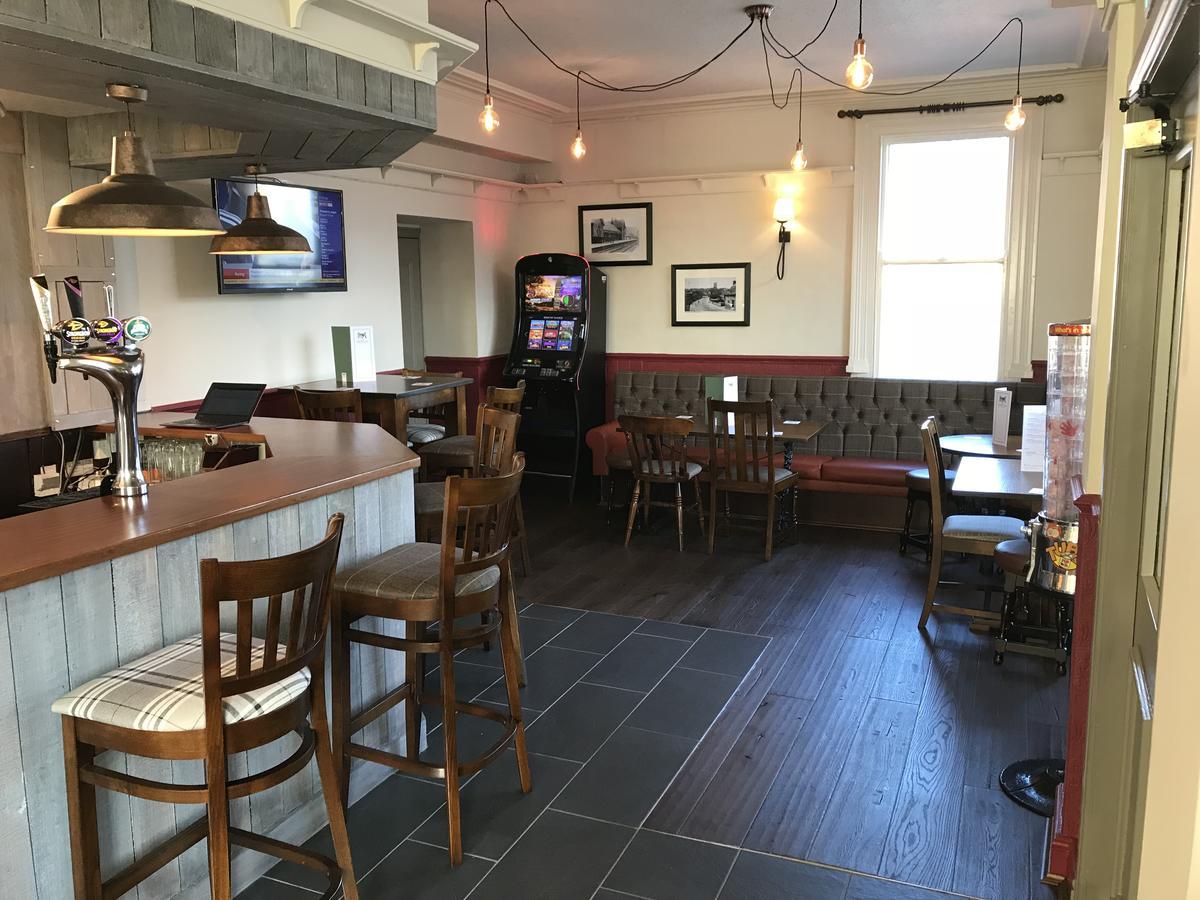 ホテル The Norfolk Arms, Chapeltown シェフィールド エクステリア 写真